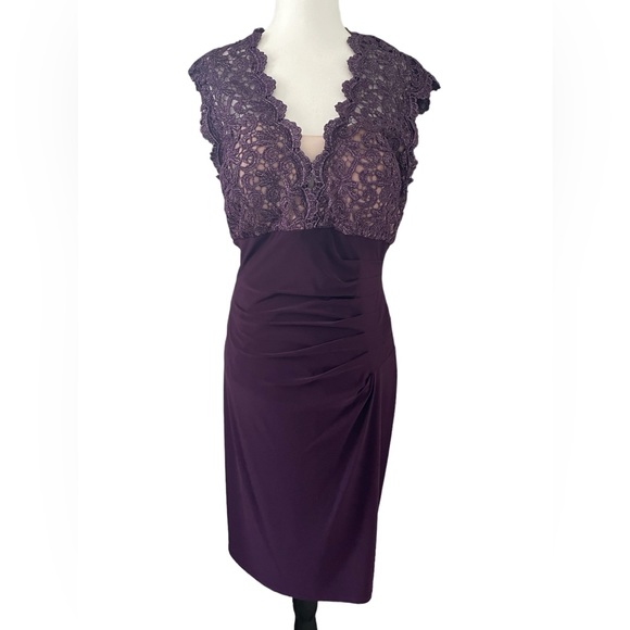 Stunning Purple Dress - Picture 1 of 5